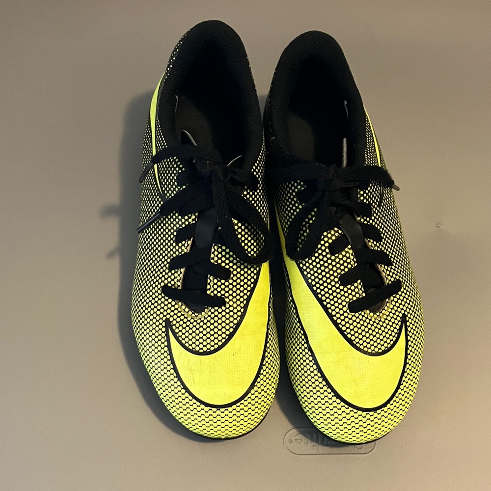 Kids Nike Cleats- Black and Yellow size 13c